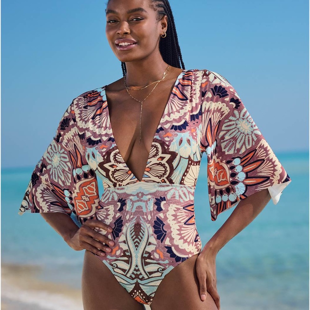 NWT Venus Swimwear Keeley One-Piece women’s size 16 with hygiene liner and box